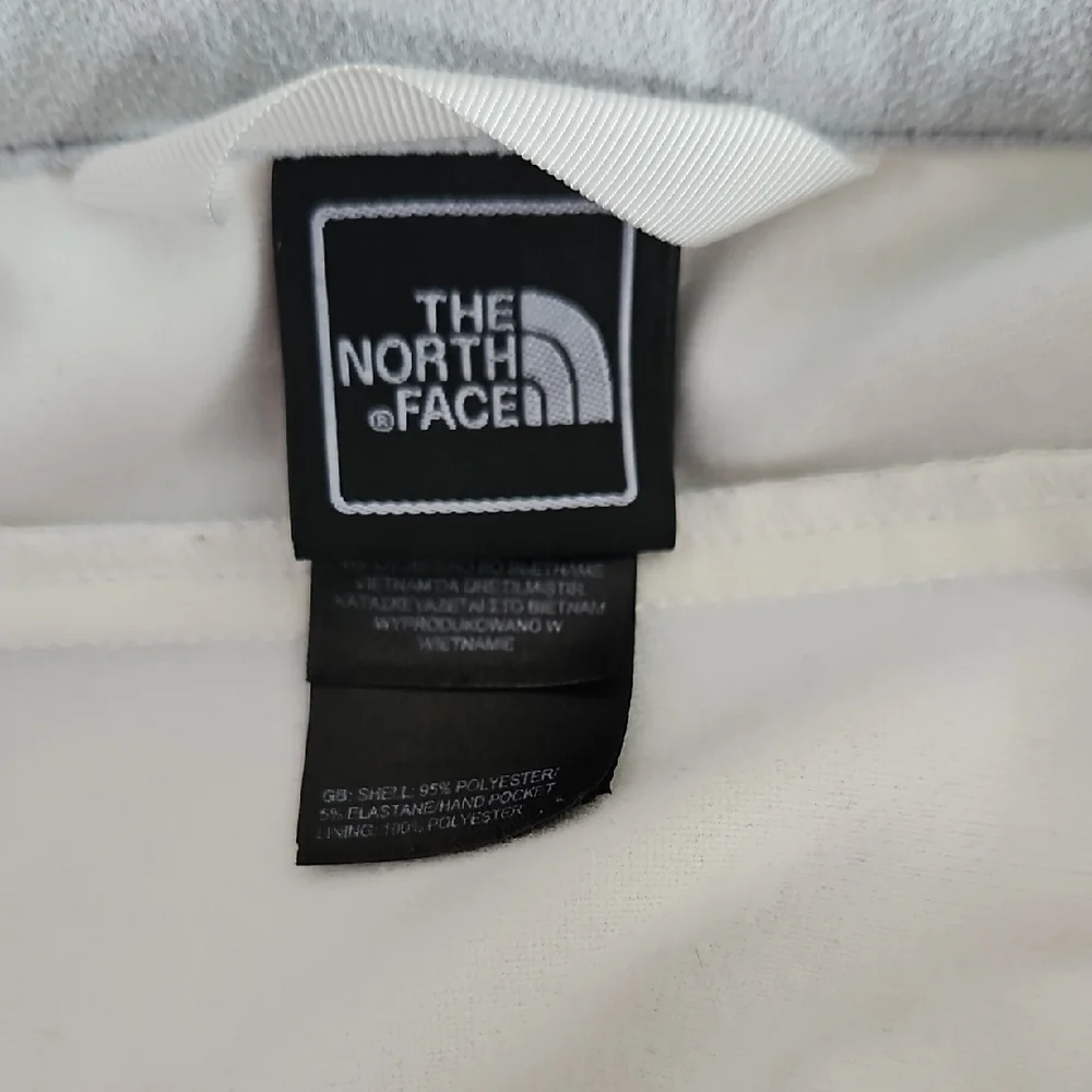 The North Face Women's Cream Zipper Medium Jacket - Picture 15 of 16